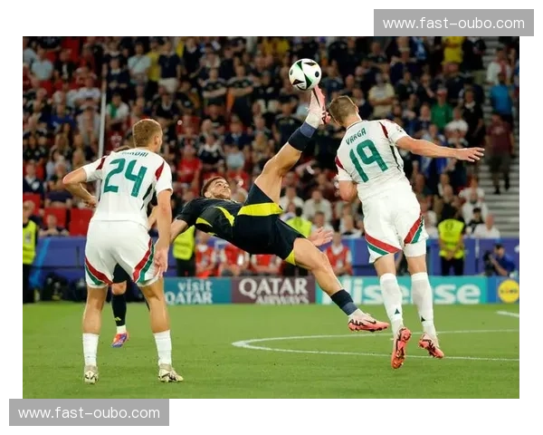 蓝衣军团的荣耀与马扎尔铁骑的崛起：意大利vs匈牙利，一场跨越世纪的足球博弈